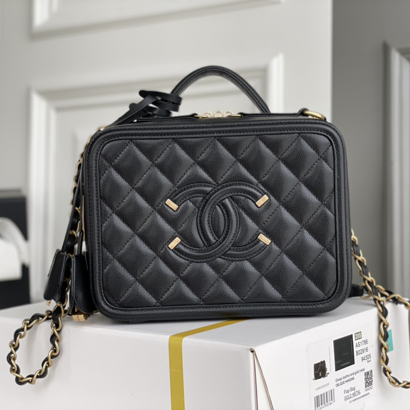 Chanel Cosmetic Bags - Click Image to Close